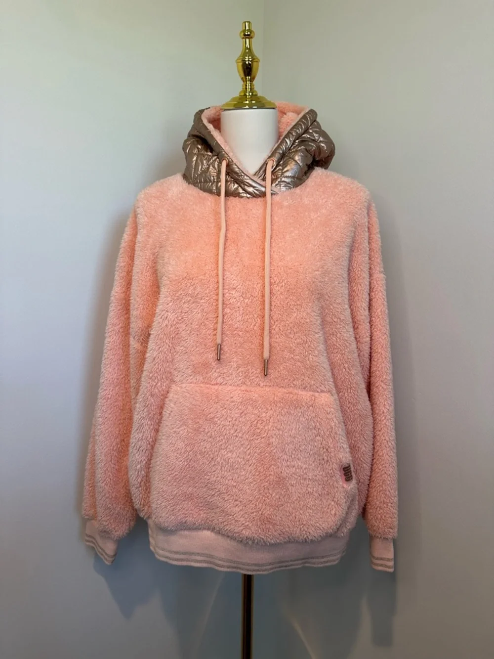 UGG Women’s Loyra Sherpa Hoodie - Picture 1 of 7